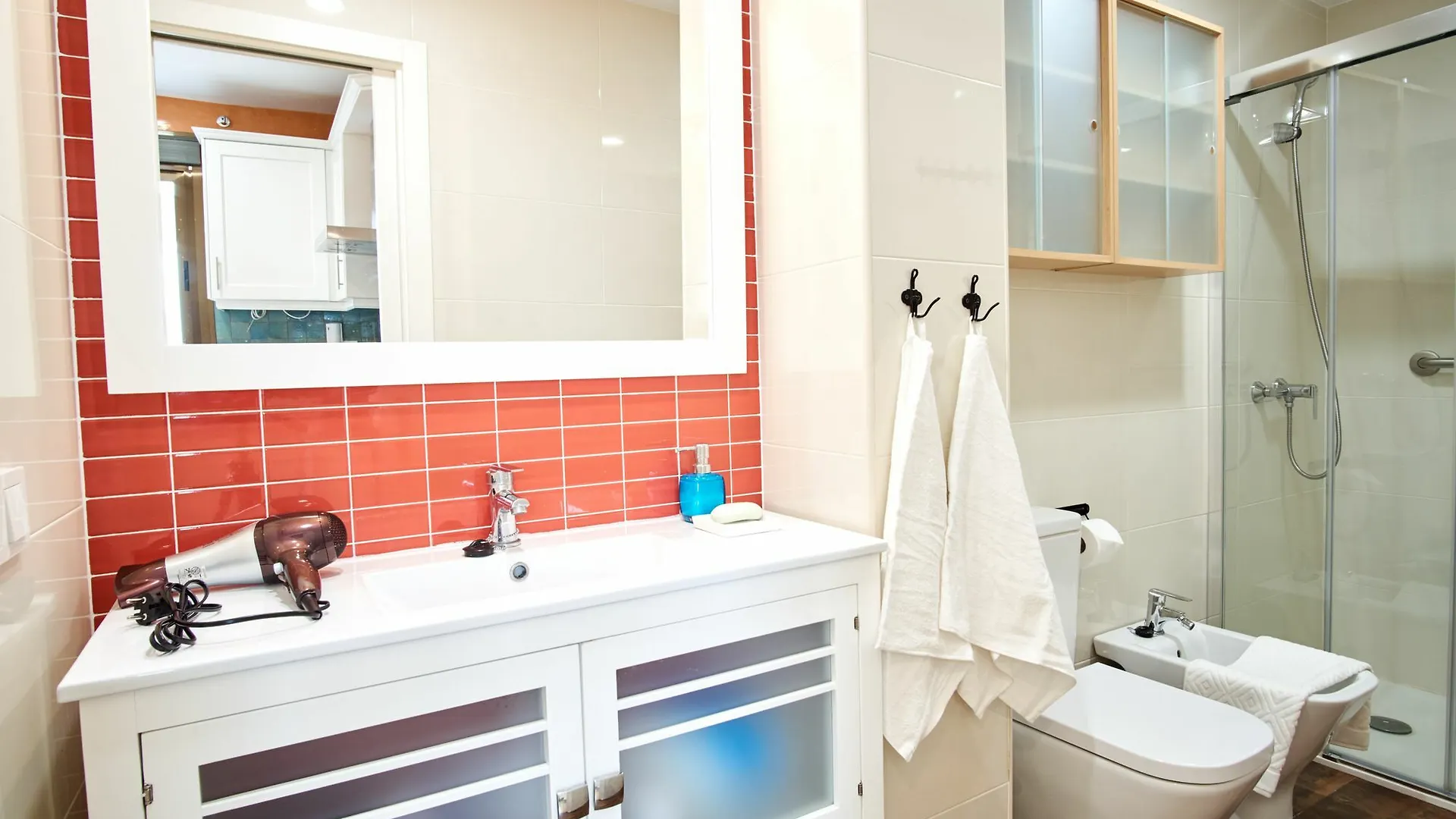 Apartament Patio En El Corazon De Triana Sewilla